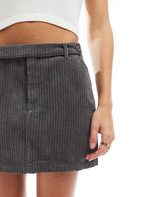 ASOS DESIGN kordbälte micro mini kjol co-ord i grå - Image 3