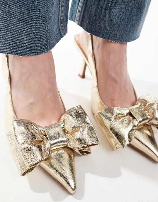 ASOS DESIGN Bred Passform Safir rosett detalj midehälskor i guld - Image 2