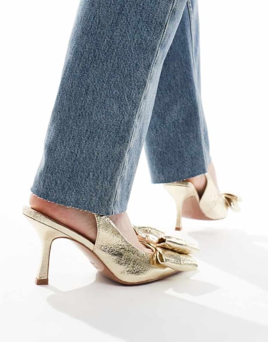 ASOS DESIGN Bred Passform Safir rosett detalj midehälskor i guld - Image 3