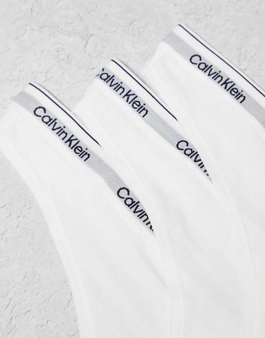 Calvin Klein Modern Logo 3-pack tanga i vitt - Image 4