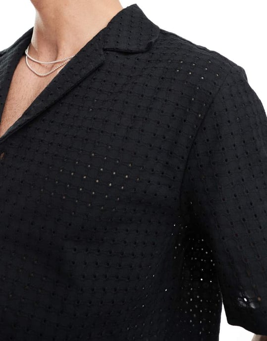 ASOS DESIGN samordnad avslappnad krage broderad skjorta i svart - Image 4