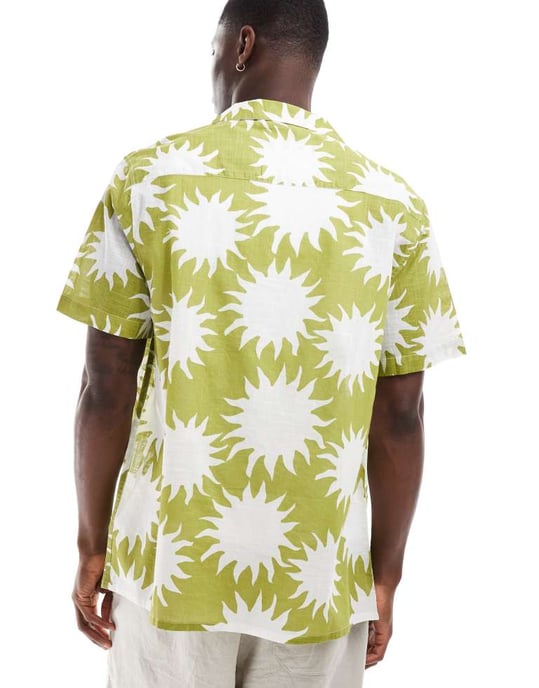 ASOS DESIGN avslappnad skjorta i linnelook med soltryck i grön - Image 4