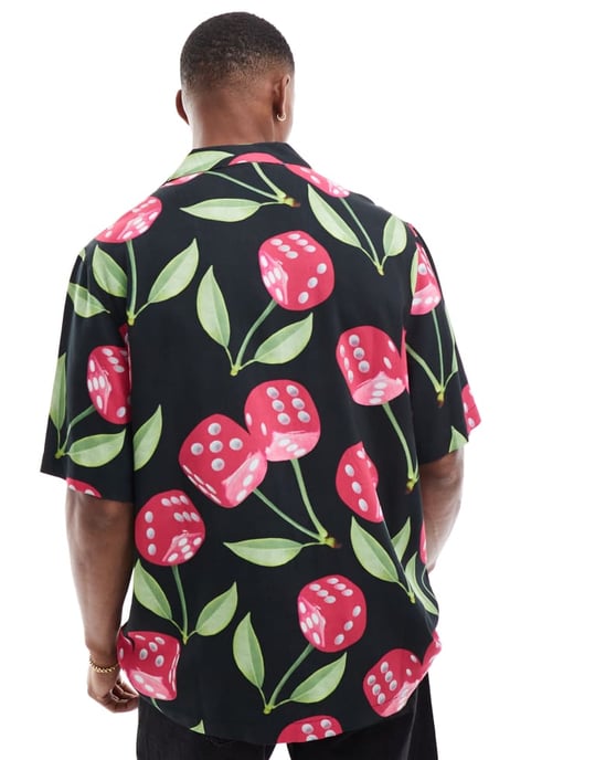 ASOS DESIGN avslappnad skjorta med krage och körsbärstärningsmönster - Image 2