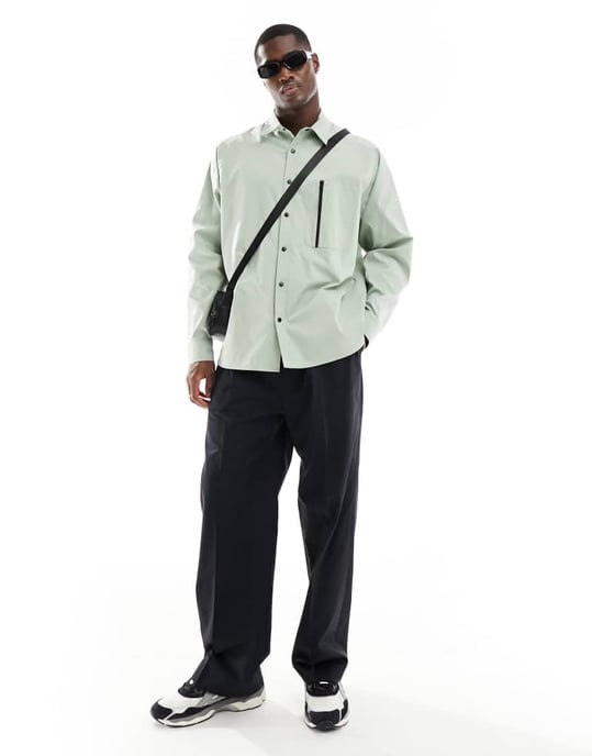ASOS DESIGN boxig oversized nylon skjorta med funktionella detaljer i grön - Image 2