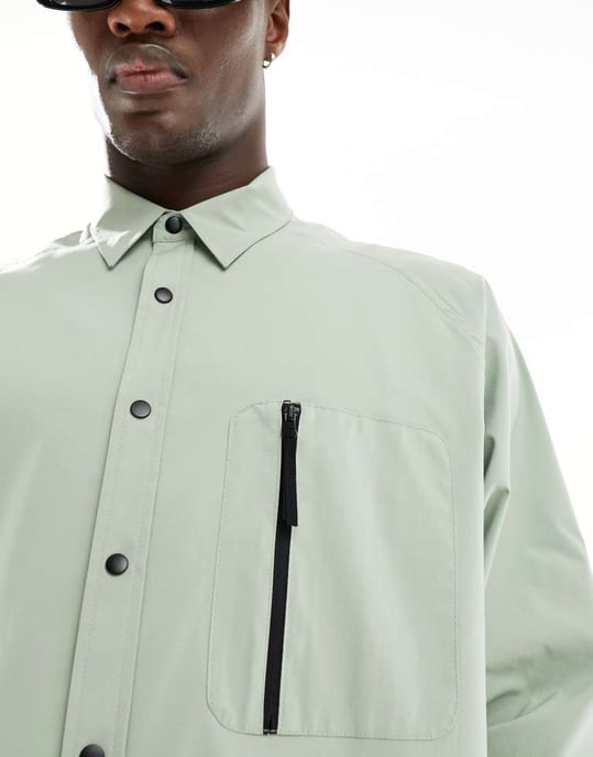 ASOS DESIGN boxig oversized nylon skjorta med funktionella detaljer i grön - Image 3