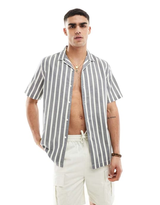 ASOS DESIGN avslappnad revere randig skjorta i grått - Image 1