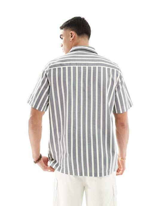 ASOS DESIGN avslappnad revere randig skjorta i grått - Image 2