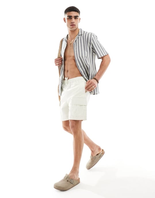 ASOS DESIGN avslappnad revere randig skjorta i grått - Image 3