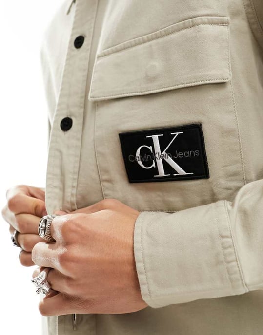 Calvin Klein Jeans koordinerad utility-skjorta i taupe - Image 3