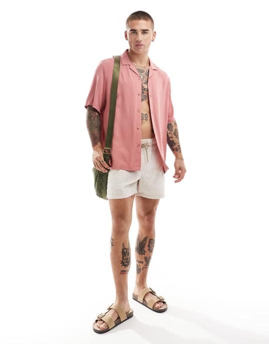 ASOS DESIGN avslappnad passform viskos skjorta med omvänd krage i lerarosa - Image 2