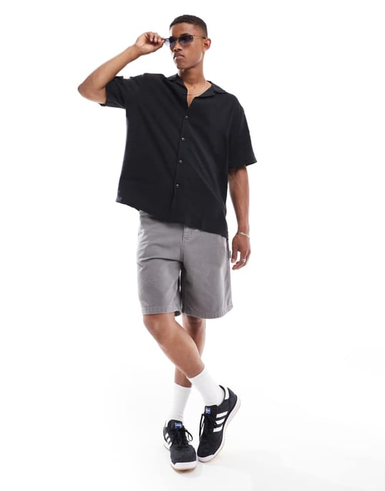 ASOS DESIGN kortärmad avslappnad skjorta med krage i svart - Image 2