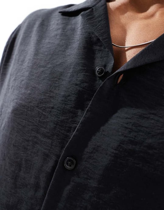ASOS DESIGN kortärmad avslappnad skjorta med krage i svart - Image 3