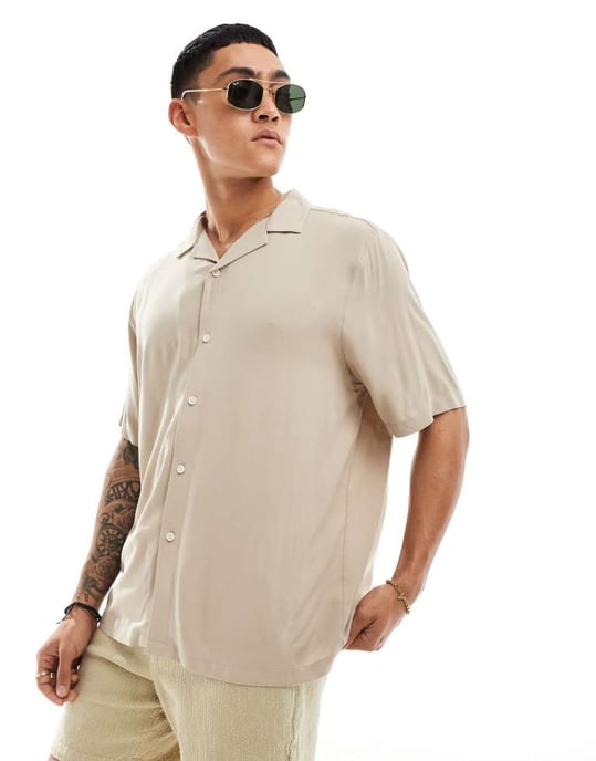 ASOS DESIGN avslappnad viskosskjorta i stenbeige - Image 2