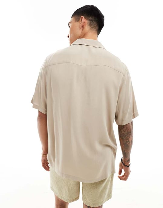 ASOS DESIGN avslappnad viskosskjorta i stenbeige - Image 3