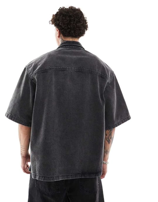 ASOS DESIGN matchande kortärmad boxig skjorta i svart - Image 4