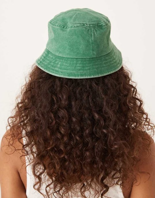 ASOS DESIGN bucket hatt i tvättad grön - Image 2