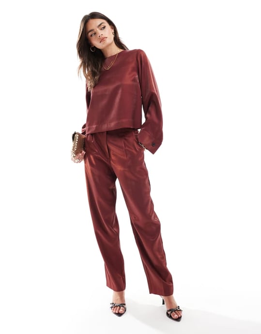 ASOS DESIGN metallisk skräddarsydd toppset i bordeaux - Image 2