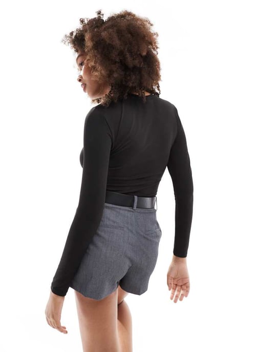 JDY rundhalsad andra skinn bodysuit i svart - Image 3