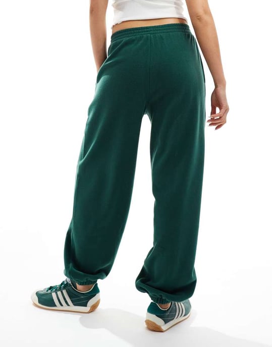 ASOS DESIGN polarfleece set med byxor i skogsgrön - DGREEN - Image 3