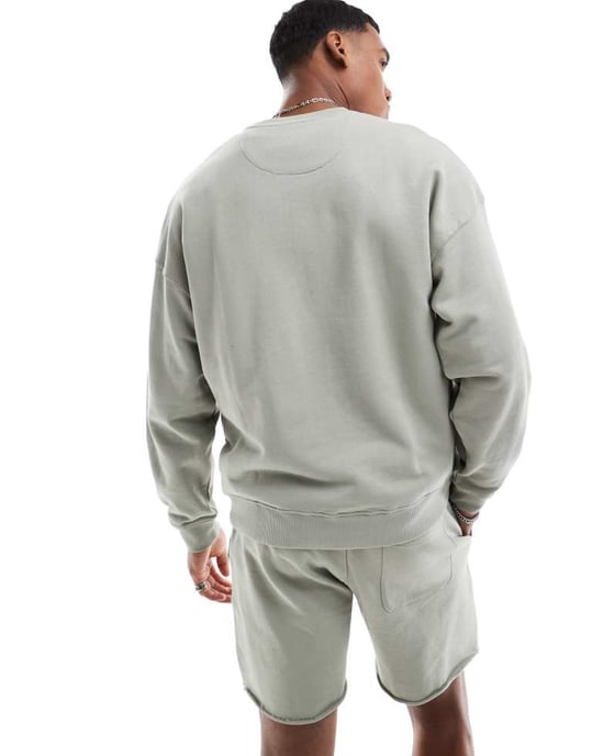 ONLY & SONS crew-neck tröja med atletisk tryck i salvia - Image 4
