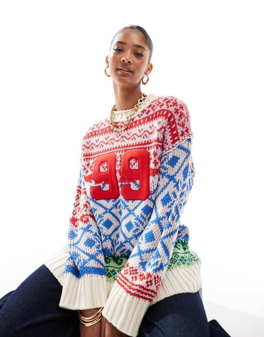 ASOS DESIGN oversized lappverk fairisle jultröja i blått och rött - Image 4