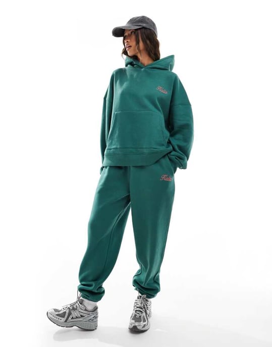 Kaiia bomullsblandning rosa logotyp oversized hoodie-koord i mörkgrön - Image 3