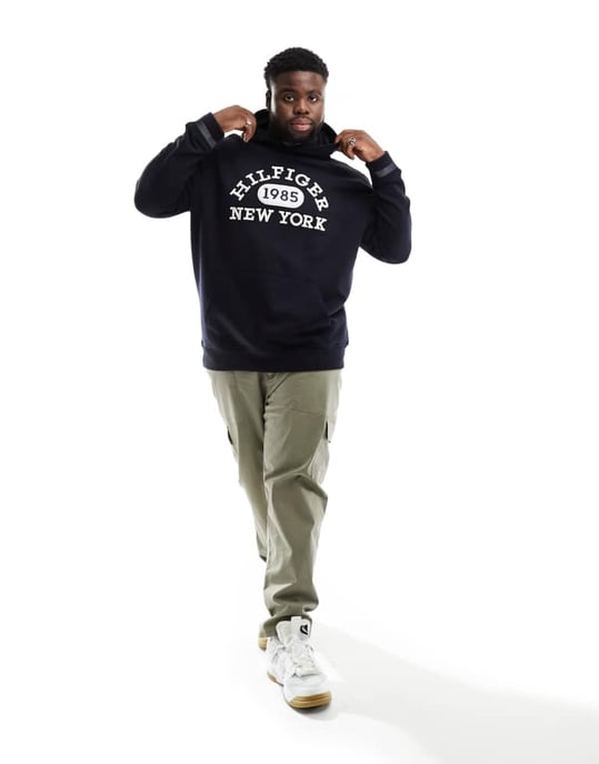 Tommy Hilfiger Big & Tall monotyp universitetshoodie i marinblå - Image 2