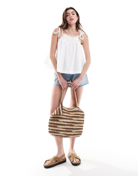ASOS DESIGN bomullssvängande linne med pärlband i vit - Image 2