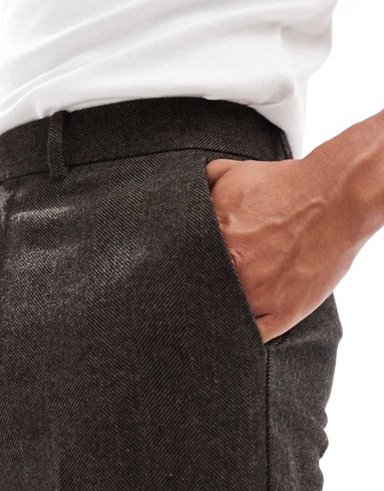 ASOS DESIGN raka byxor i ullblandning med brunt fiskbensmönster - Image 3