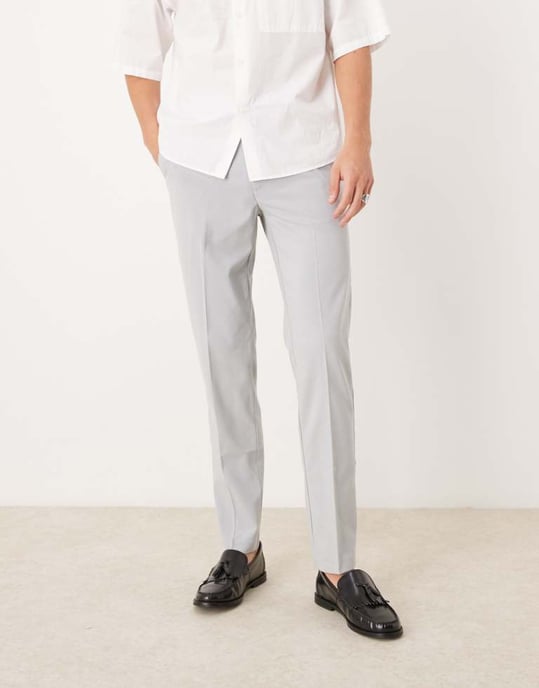 ASOS DESIGN slim fit smart bröllopsbyxor i ljusgrått - Image 2