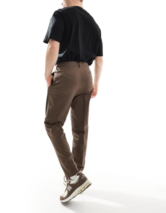 ASOS DESIGN smart tapered fit premiumbyxor i brunt - Image 2