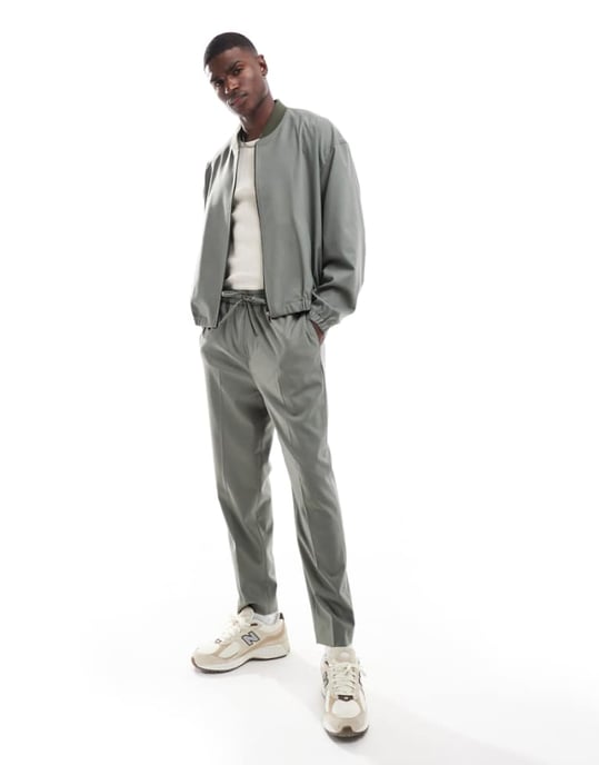 ASOS DESIGN smart co-ord byxor med tapered passform i ljusgrått - Image 1