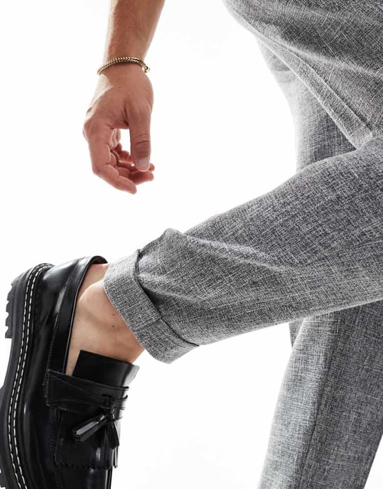 ASOS DESIGN smart tapered fit texturerade chinos i ljusgrått - Image 4