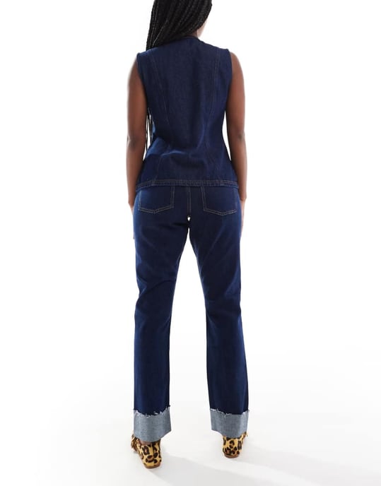 ASOS DESIGN medelhög rak jeans med uppvikt kant i tvättad färg - Image 3