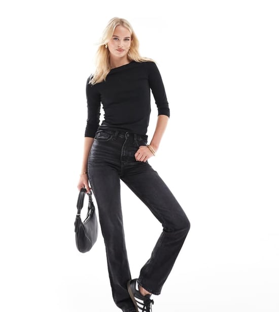 ASOS DESIGN Lång 90-tals rak jeans i tvättad svart - Image 1