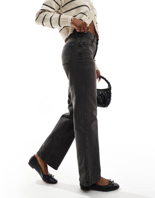ASOS DESIGN bekväm stretch rak benjeans i kolgrå - Image 4