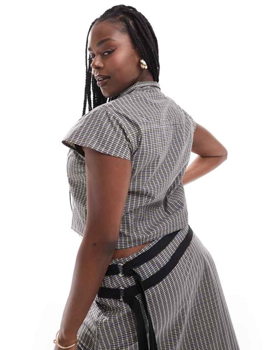 COLLUSION Plus zip utility topp co ord i rutigt - Image 4