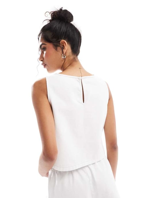 ASOS DESIGN denim ärmlös topp i vit - Image 3