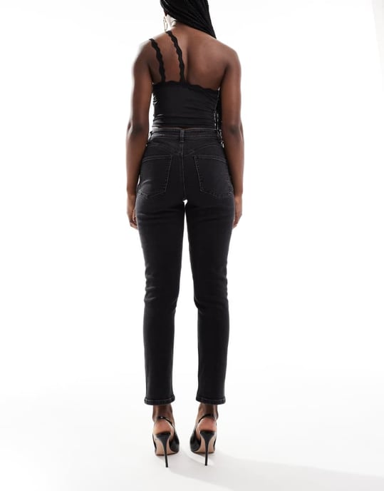 ASOS DESIGN formande slim fit komfortjeans i tvättad svart - Image 4
