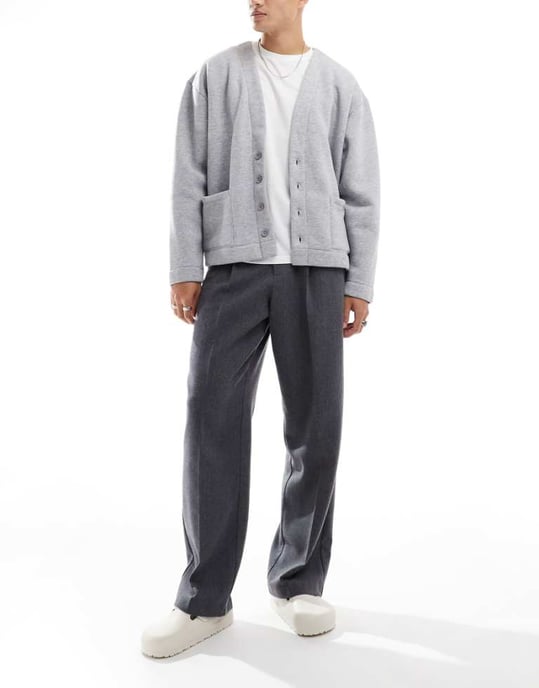 ASOS DESIGN smart vidbenade veckade byxor i kolgrått med ullherringbone - Image 1