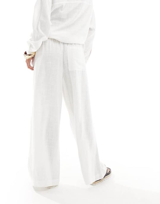 ASOS DESIGN Petite vida byxor med linne i vitt - Image 4