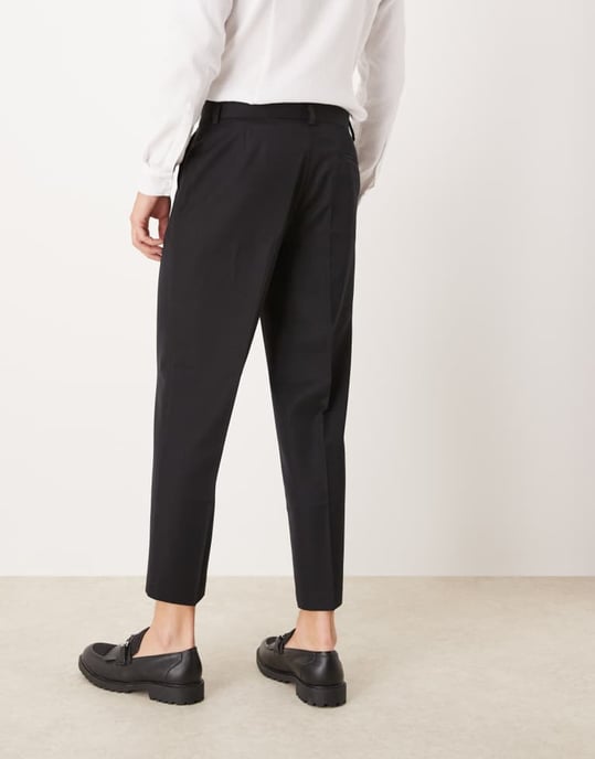 ASOS DESIGN smart raka cropped byxor i svart - Image 4