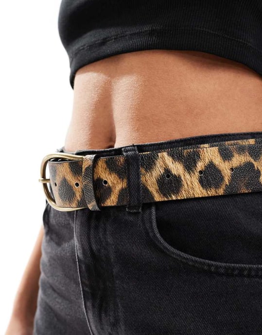 ASOS DESIGN halv månformad midja och höftjeansbälte i leopard - Image 1