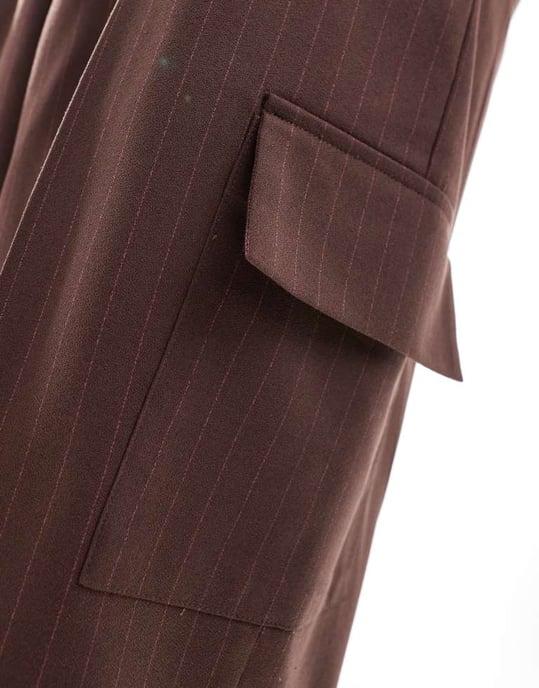 ASOS DESIGN smart co-ord rutig bred benen cargo-byxa i brun - Image 2