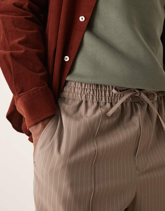 ASOS DESIGN byxor med vid ben i brun randig stil - Image 2