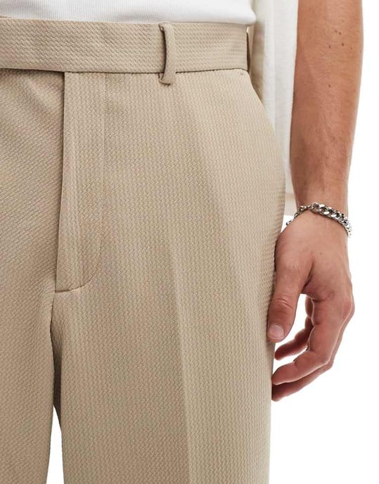 ASOS DESIGN smart vidbyxor i kamelfärgad textur - Image 2
