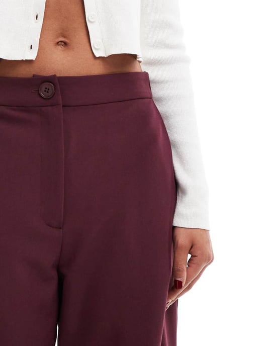 ASOS DESIGN skräddarsydda avslappnade raka byxor i burgundyröd - Image 4