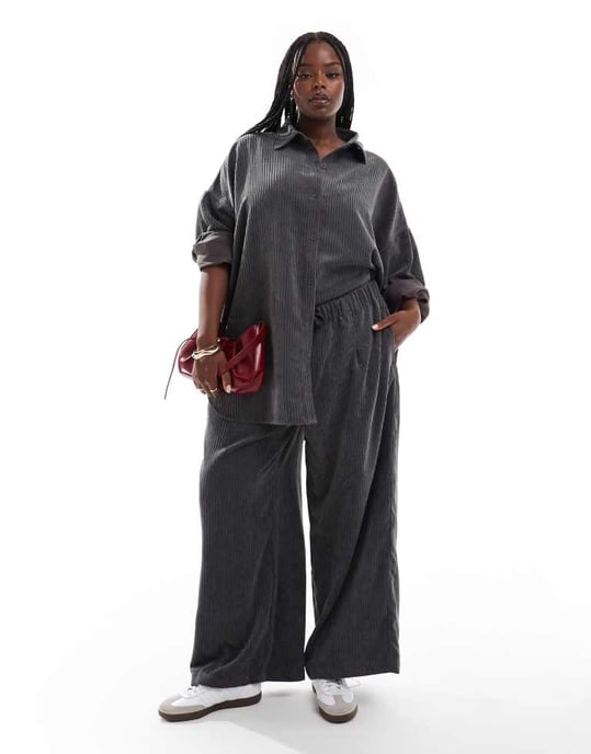 ASOS DESIGN Curve oversized randig kordskjorta i grått - Image 2