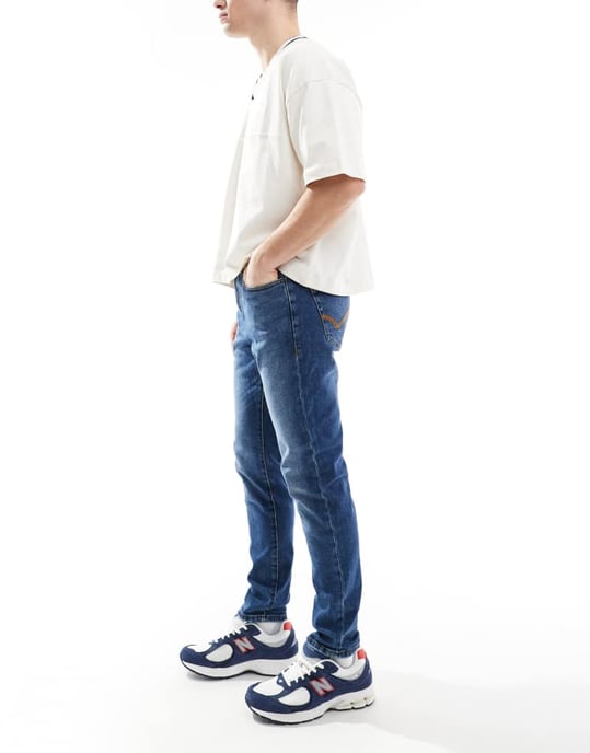 ONLY & SONS Rep slim tapered fit jeans i medelblå tvätt - Image 3