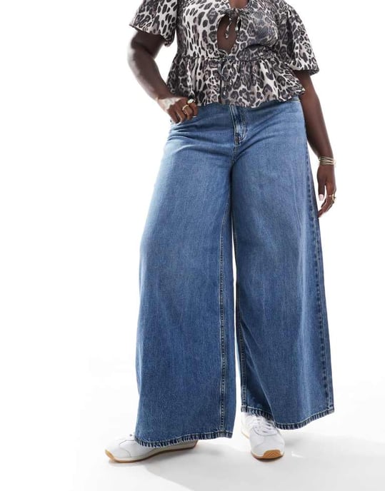 ASOS DESIGN Curve vida-jeans i medelblå - MBLUE - Image 2